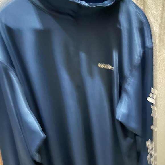 Columbia PFG Quarter-Zip lightweight - Picture 3 of 4